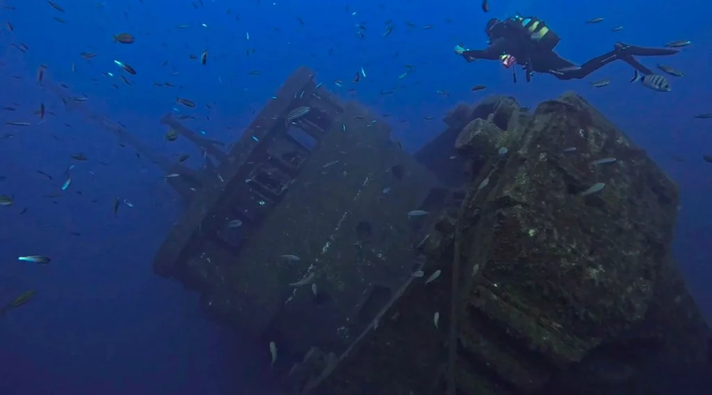 El Peñón wreck dive site in Tenerife, a former tugboat intentionally sunk near Tabaiba that has become a thriving artificial reef.